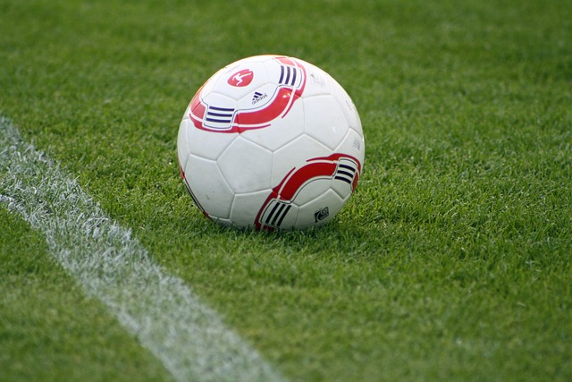 克羅斯與拜 克羅斯與拜